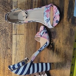 New, Navy Blue Stripe & Pink Floral Print Heeled Sandal, Size 10W